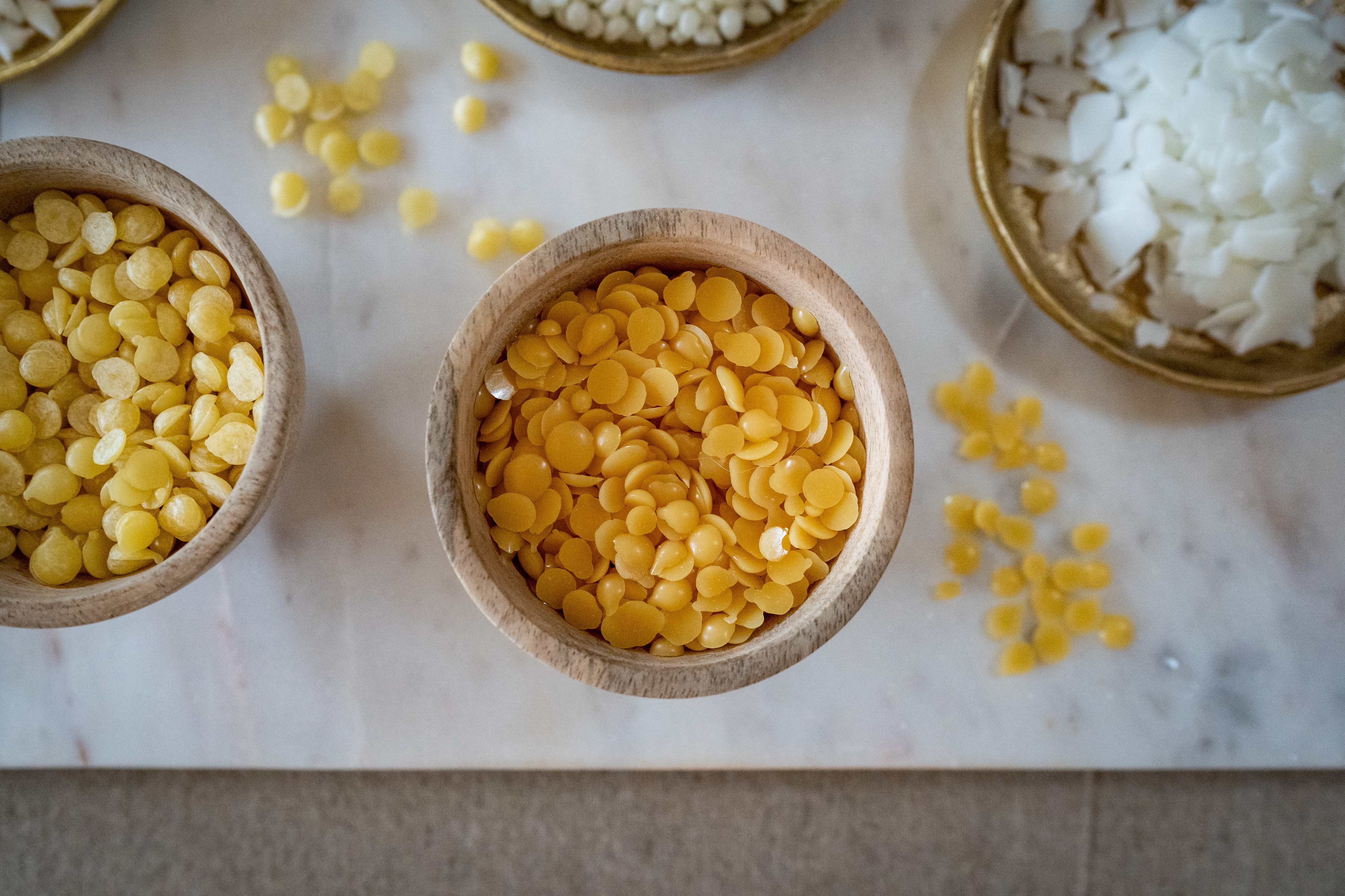 5 Vegan Beeswax Alternatives for Natural Skincare (+ Free Sweet Orange Lip Balm Recipe!) Natural Skincare Ingredients