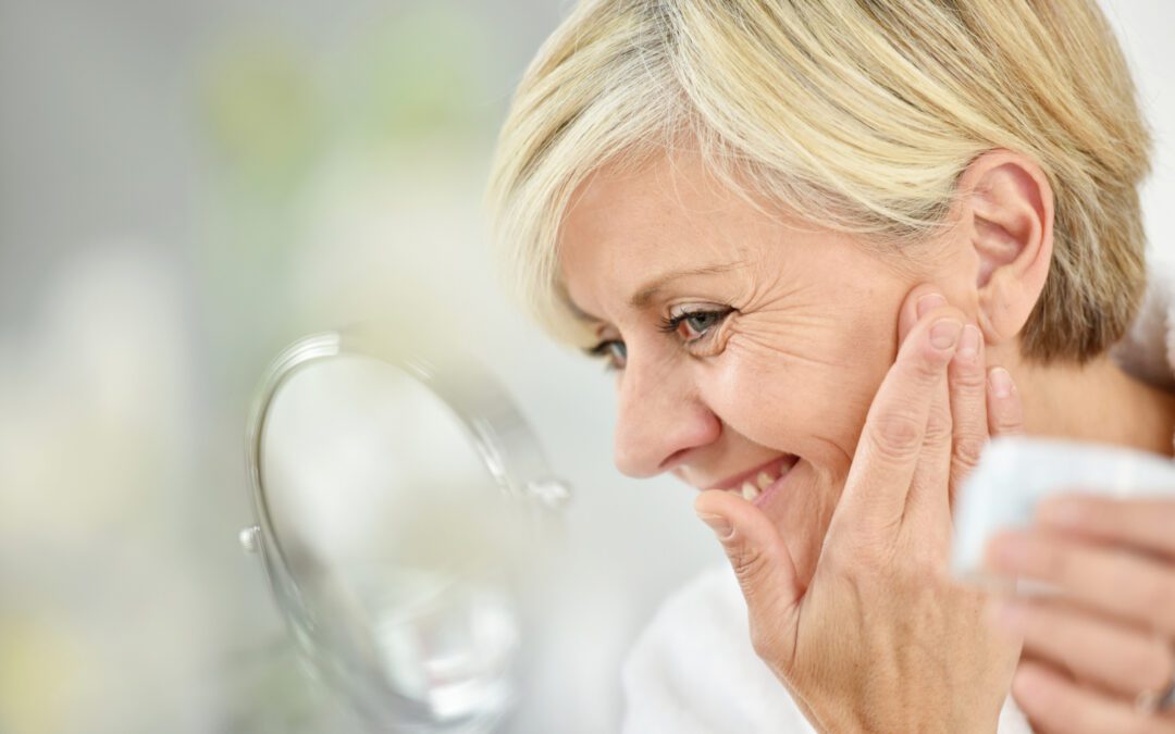 Formulating Natural Skincare Products For Mature or Aging Skin: Causes, Characteristics & Our Top Recommendations